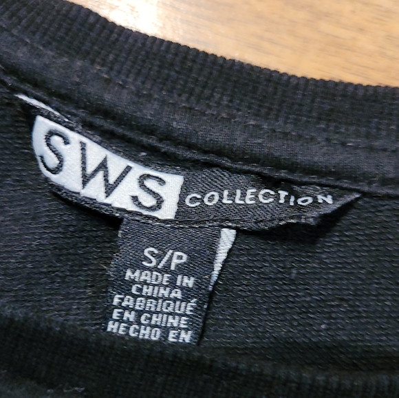 Long Sleeve Crop Top - Picture 3 of 5